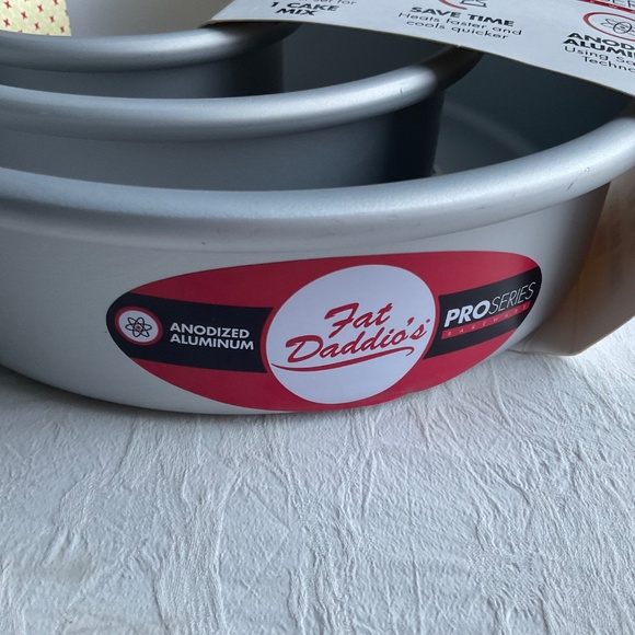 Fat Daddio’s Celebration Cake Pans Set of 3 Pans Pro Series - Picture 3 of 8
